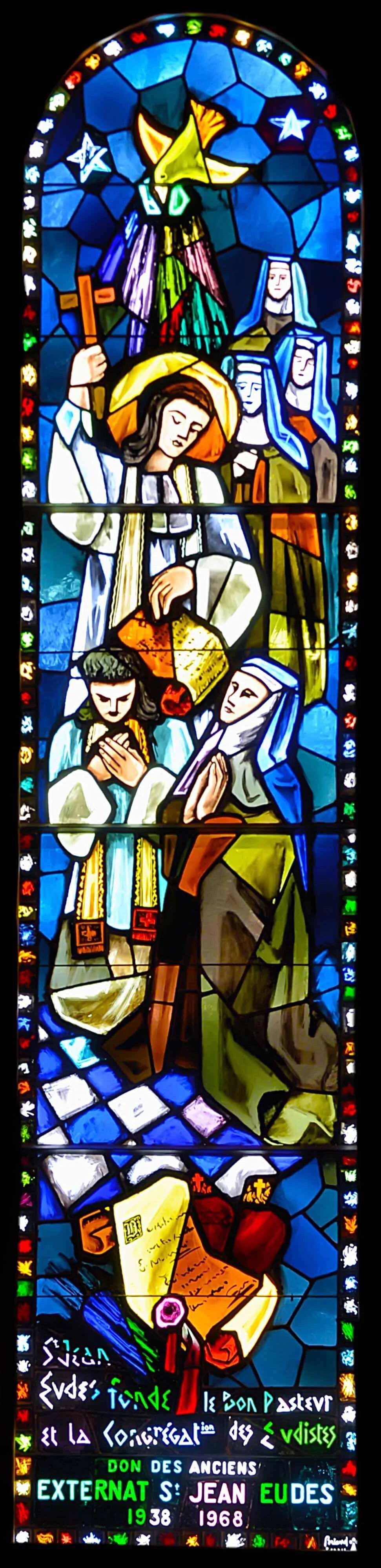 Les verrières de la chapelle