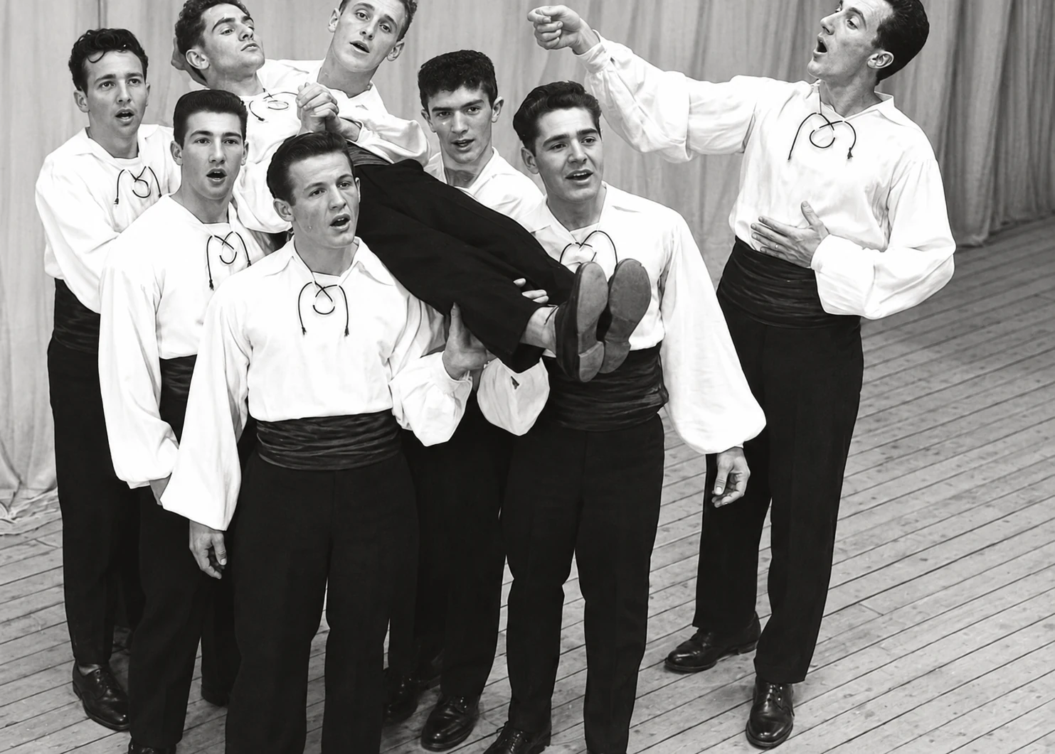 Il coro «Les Gamins de la gamme» nel 1957