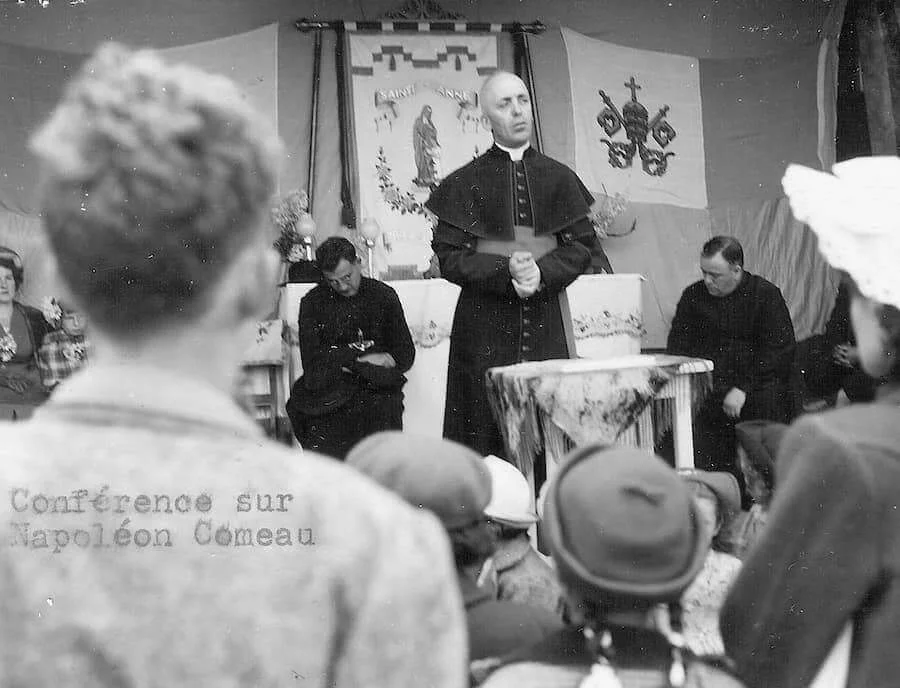 Bishop René Bélanger addresses the congregation in the chapel